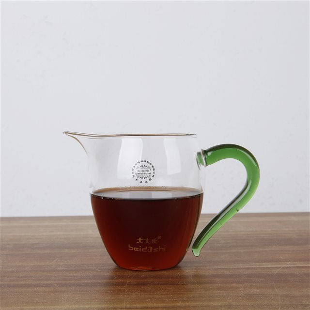 Justice cup with colored handle